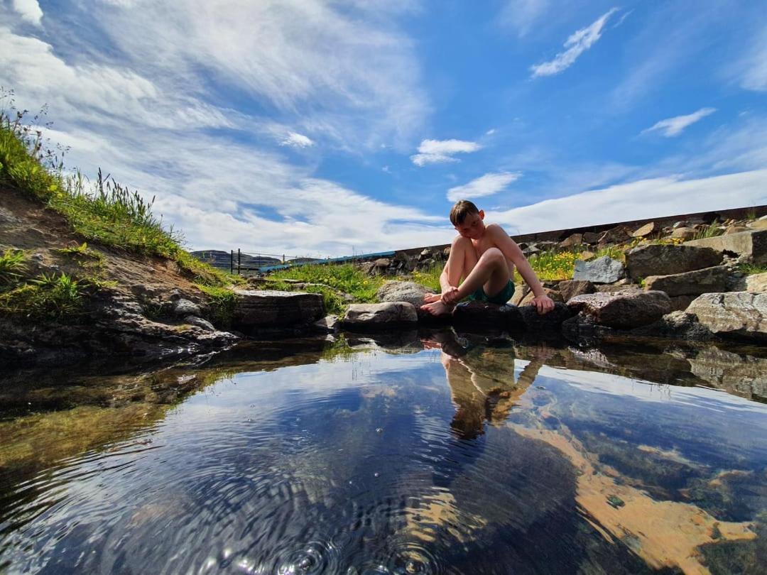 Hótel Laugarhóll with natural hot spring Holmavik Exterior foto