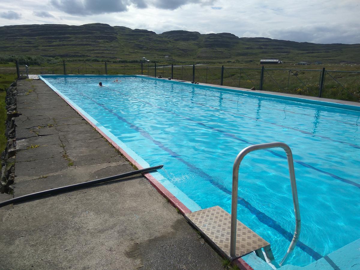 Hótel Laugarhóll with natural hot spring Holmavik Exterior foto