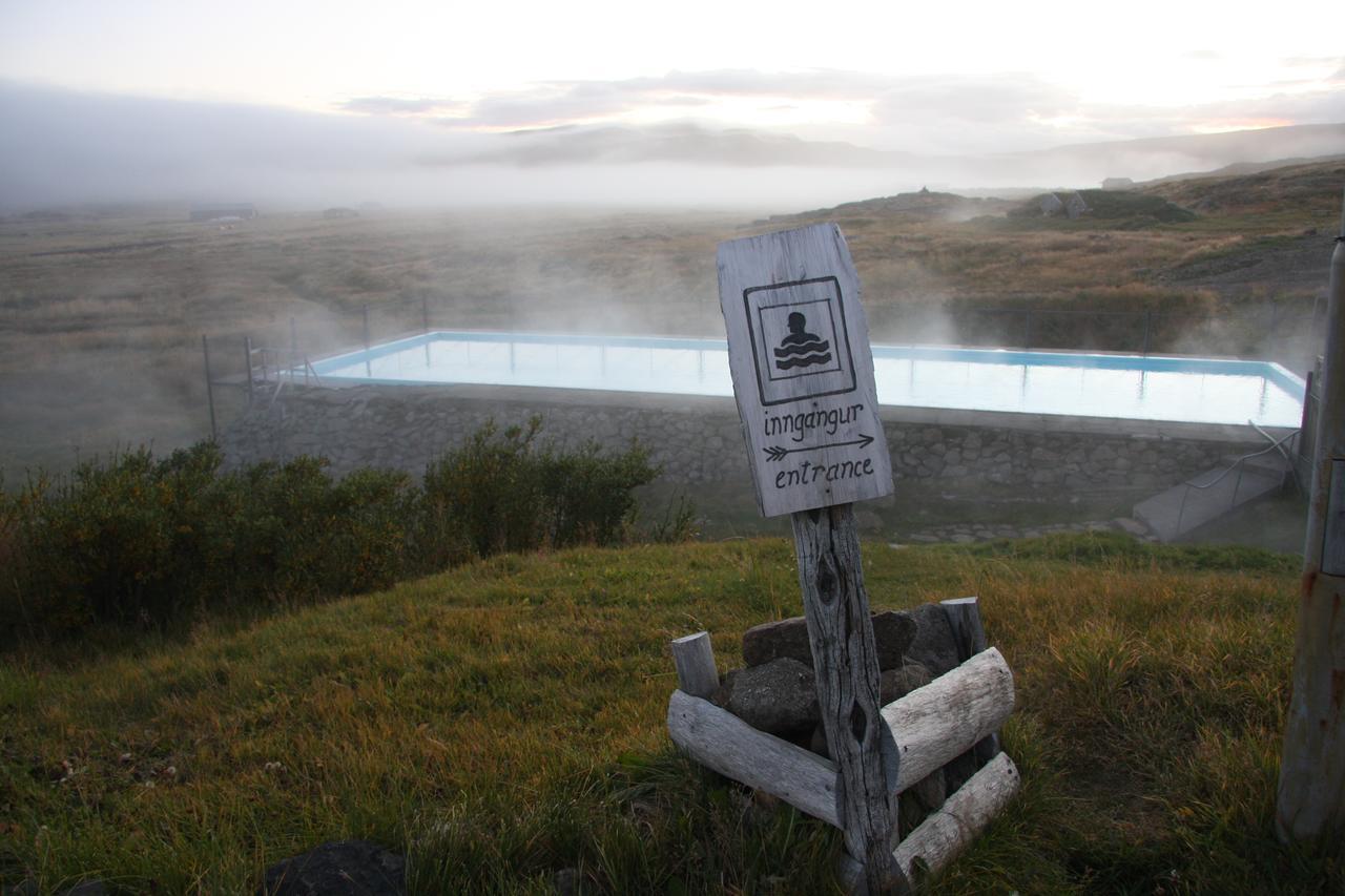 Hótel Laugarhóll with natural hot spring Holmavik Exterior foto